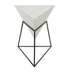 Tavolino d'appoggio in legno a piramide rovesciata geometrica con base in metallo - Nero o Bianco