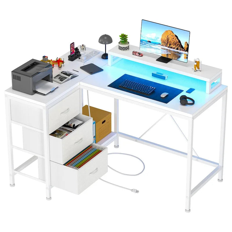 Scrivania da Gaming a L con Prese Elettriche e Luci LED